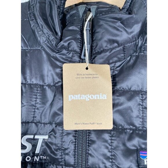 NWT Patagonia Men’s Nano Puff Vest Black Embroidered Quest Nutrition Logo Size M - Picture 3 of 16